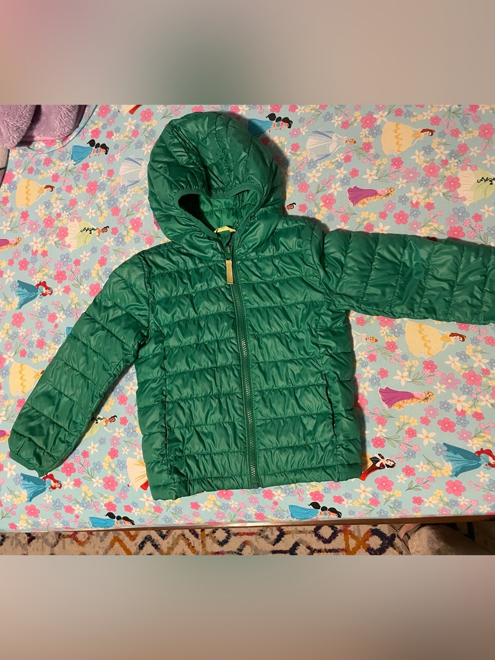 Primary Kids Lightweight Puffer Jacket in Green